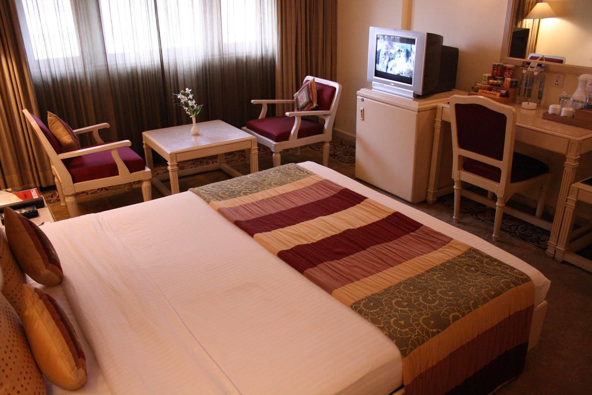 Hotel Bawa International Mumbai Exterior foto